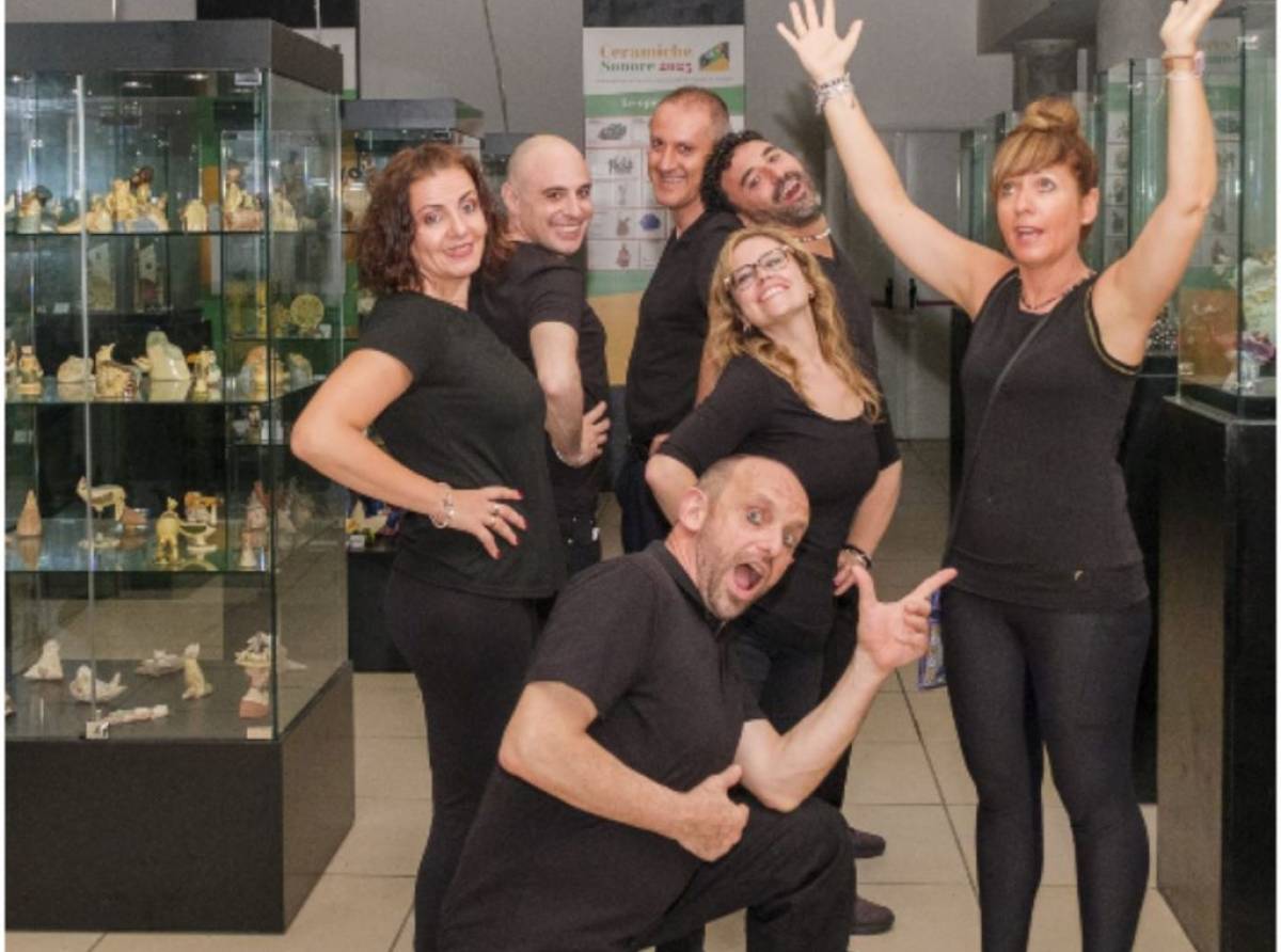 “Non c’è scampo!” al Teatro Civico di Bosconero: sabato 17 gennaio una serata di riflessione sull’era digitale